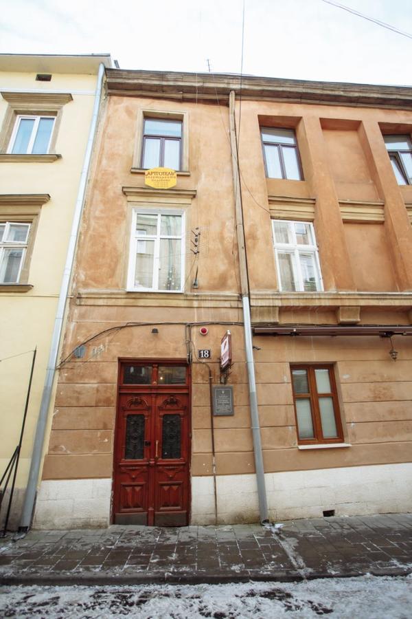 Apartment Near Armenian Cathedral Lviv Exterior photo